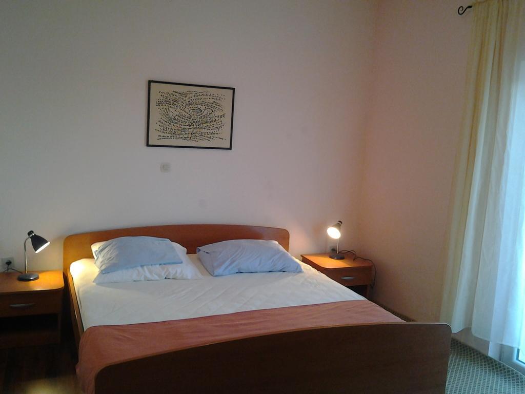 Apartment Raslina Szoba fotó
